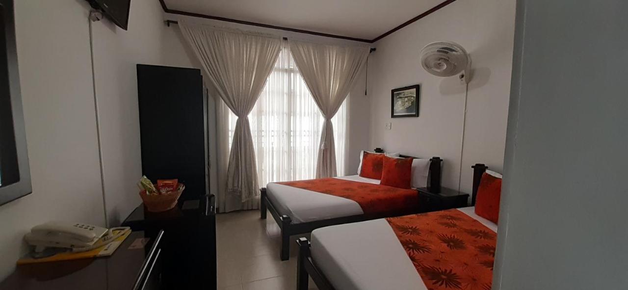 Hotel Colonial Pereira Extérieur photo